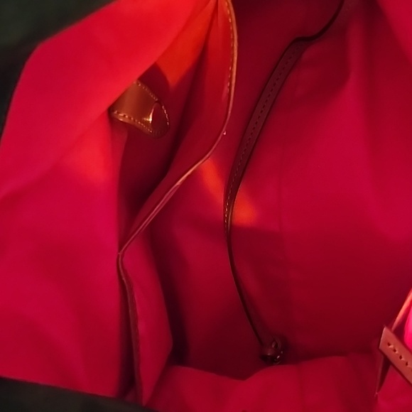 Dooney and Bourke Large Leather Ostrich Satchel - Picture 7 of 12